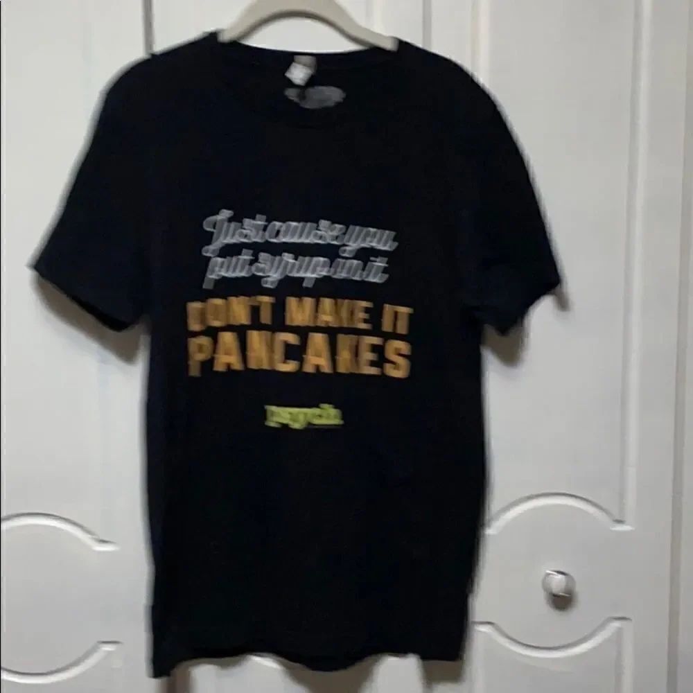 Bella-Canvas black graphic tee shirt size medium